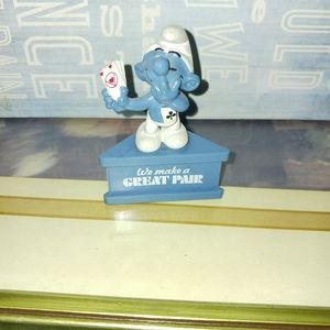 Vintage Smurf Toy